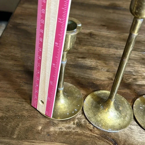 Vintage Brass Set of 4 Candle Stick Holders Home Decorations & Home Decor - Picture 11 of 15